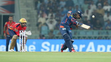 Pooran Powers his way to 42(21)