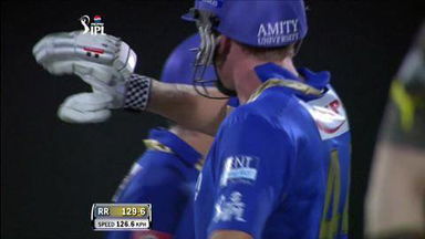 M74: RR vs SRH – Brad Hodge Six