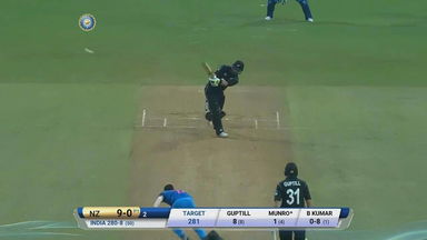 IND vs NZ 2017, 1st ODI: Colin Munro Six