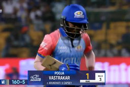 M01 - MI vs DC: Pooja Vastrakar Wicket