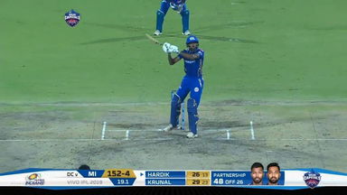 M34: DC vs MI – Hardik Pandya Six