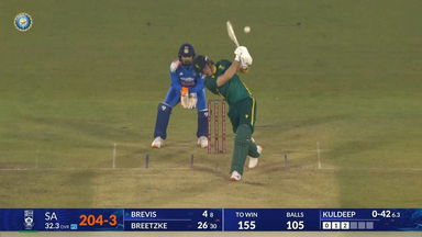 IND vs SA 2025, 2nd ODI: Dewald Brevis Six