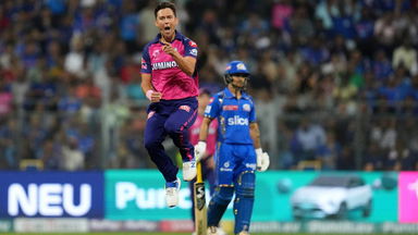 DOUBLE STRIKE in first over: Boult doing Boult things