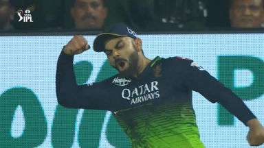 M32: RCB vs RR – Amazing Moments