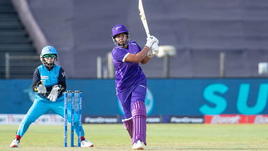 Smashed! Straight SIX from Shafali Verma