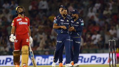 Early strike alert: Shami gets Prabhsimran