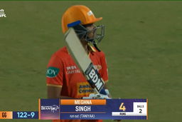 M20 - DC vs GG: Meghna Singh Wicket