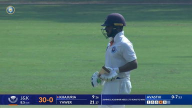 Ranji Trophy 2025, Mumbai vs J & K: Shubham Khajuria's crucial knock of 45(89) in chase of 205