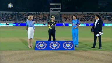 IND-W vs AUS-W 2022, 4THT20I: Toss