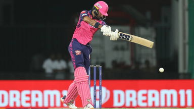 4 x 2: Padikkal hits two consecutive well-timed fours off Deshpande