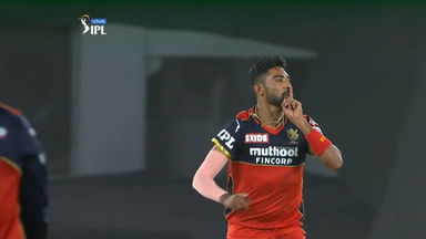 Siraj's WOW ball to Smith