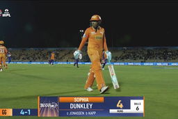 M14- DC vs GG:  Sophia Dunkley Wicket
