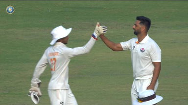 Ranji Trophy 2025-26, Delhi vs J&K: Five star Auqib Nabi's fiery spell of 5/35