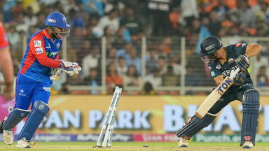 Quick Hands: Pant's lightning fast stumping