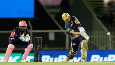 Aaron Finch smacks 3 boundaries vs Chahal