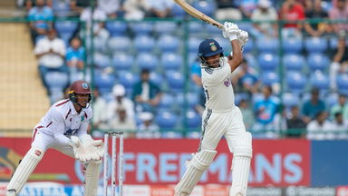 Flurry of 4s: Dhruv Jurel ups the ante
