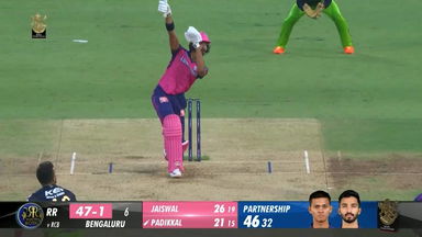 M32: RCB vs RR –  Devdutt Padikkal   Six