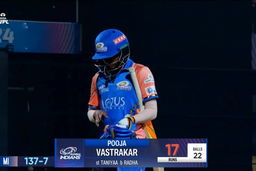 M12 - DC vs MI: Pooja Vastrakar Wicket