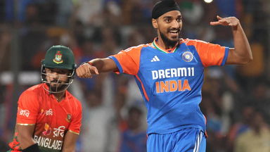 Early Impact! Arshdeep Singh scalps 2 wickets in 2 overs