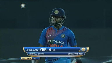 IND vs NZ 2017, 3rd T20I: Shreyas Iyer Wicket