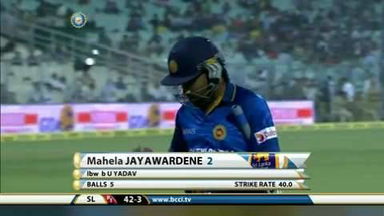 4TH ODI: IND vs SL – Mahela Jayawardene Wicket