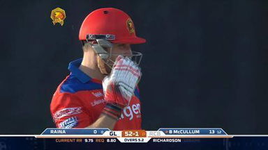 M19: GL vs RCB – Brendon McCullum Six