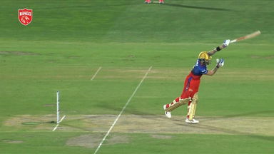 Stunning one-handed six ft. Virat Kohli