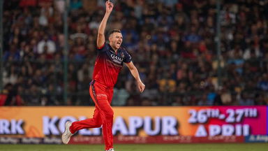 4, 4, 6, Wicket: Hazlewood Closes the Curtain on Jaiswal's Fireworks