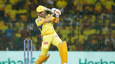 MS Dhoni nearly pulls off another brilliant chase with 32*-run blitz