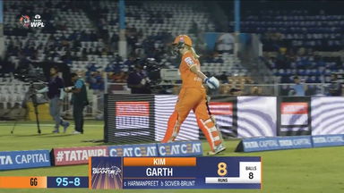 M12- MI vs GG: Kim Garth  Wicket