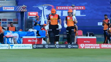 M11: DC vs SRH – Amazing Moments