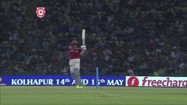 M39: KXIP vs RCB – Murali Vijay Wicket