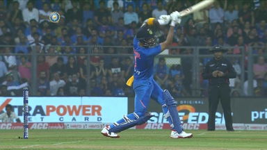 IND vs WI 2019, 3rd T20I: KL Rahul Six