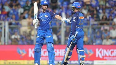 93 runs off 43 balls! New MI opening pair brings fire