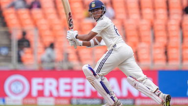 3x4: Jaiswal takes on Greaves after steady start