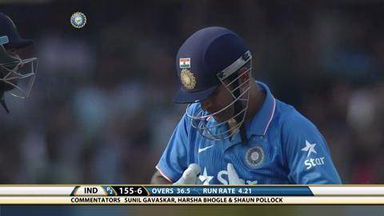 2ND ODI: IND vs SA – MS Dhoni Six