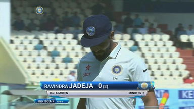 IND vs ENG 2016 - 2nd Test, day 2 : Ravindra Jadeja Wicket