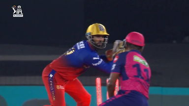 Astute & Quick: Karn & Karthik combine to dismiss Samson