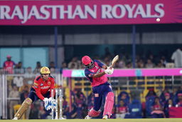R Ashwin steadies RR with 28(19)