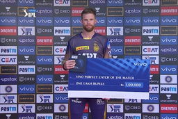 M41: KKR vs DC  – VIVO perfect catch of the match – Lockie Ferguson