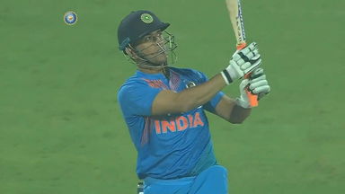 IND vs NZ 2017, 1st T20I: MS Dhoni Six