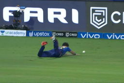 Oh oh what happened there Boult?
