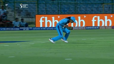 Jemimah's juggling catch