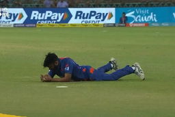 Super Grab: Amit Mishra pulls off a brilliant catch to dismiss Tripathi