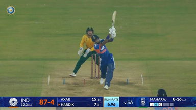 IND vs SA 2025, 1st T20I: Hardik Pandya Six