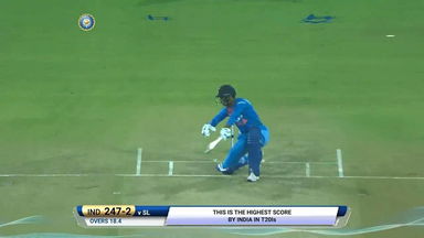 IND vs SL 2017, 2nd T20I: Hardik Pandya Six