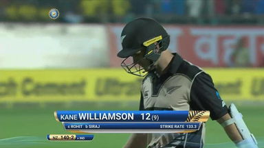 IND vs NZ 2017, 2nd T20I: Kane Williamson Wicket