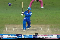 M30: DC vs RR – Alex Carey Wicket