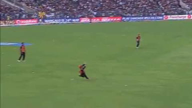 M55: KKR vs SRH – Freecharge Bolt  Moment – Kane Williamson