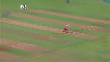 M27: MI vs RCB –  Harshal Patel Six